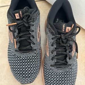 Brooks Revel 2 Women’s Black and Metalic